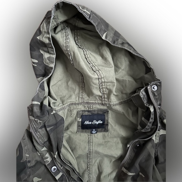 Miss selfie camo pattern hooded jacket with pockets - Picture 2 of 6